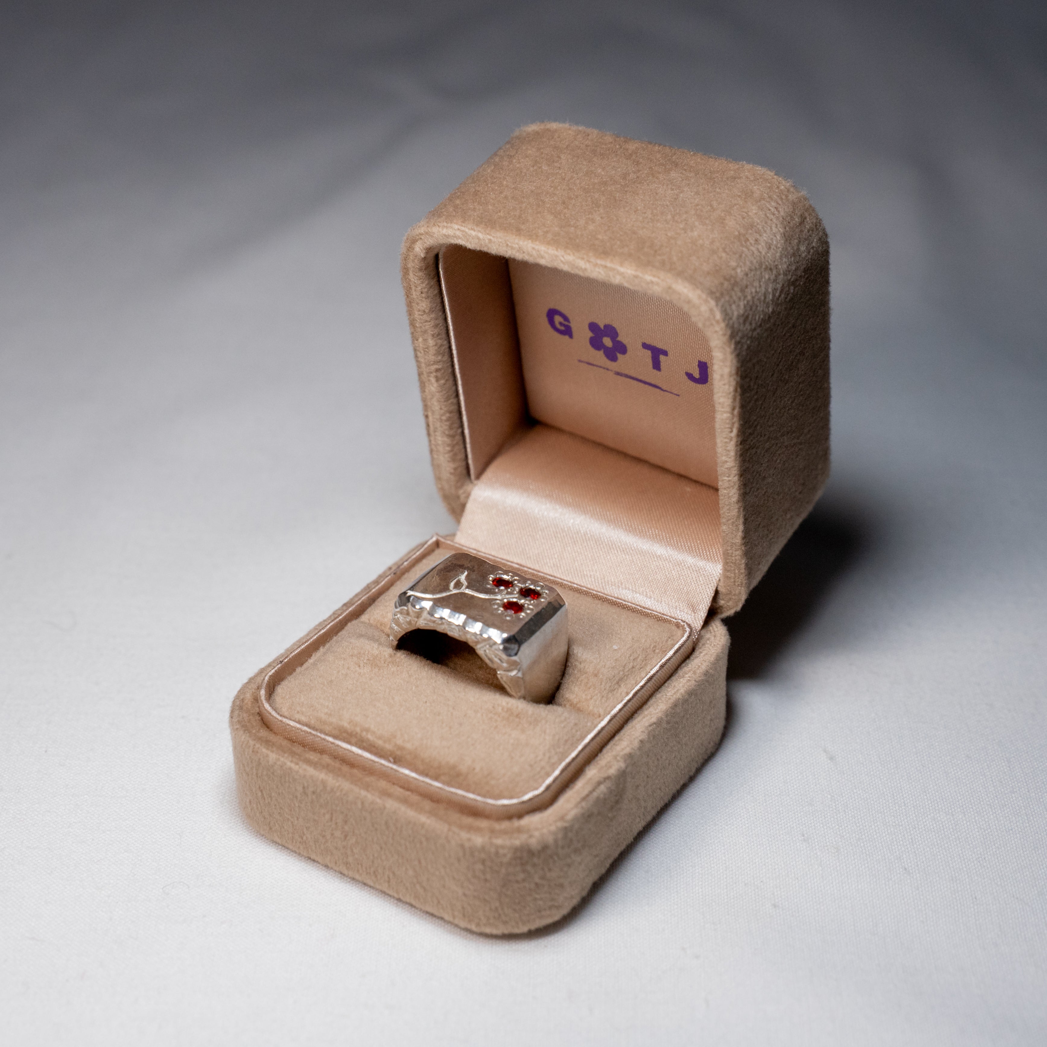 The Rose From The Rubble Ring