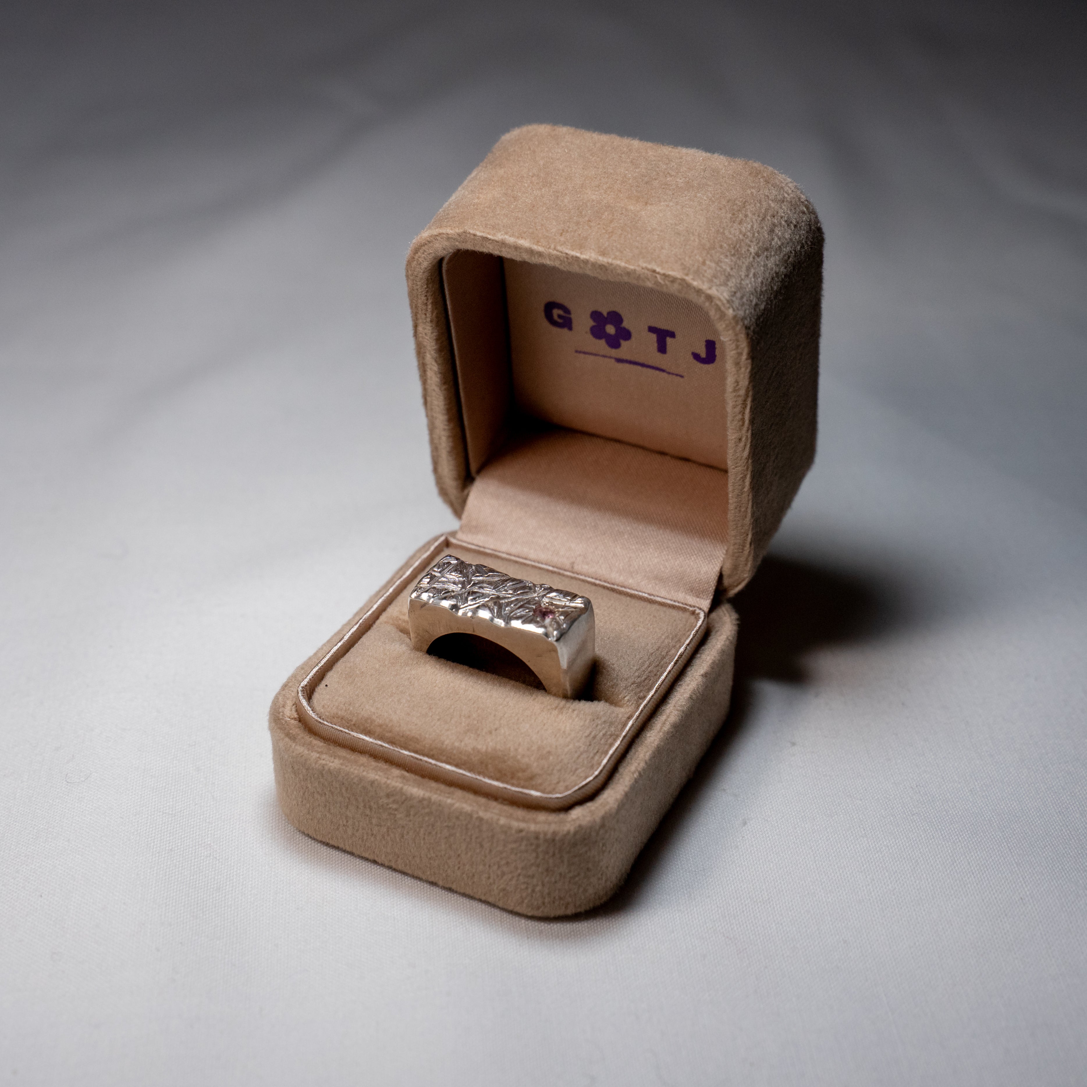 Scarred Topaz Signet