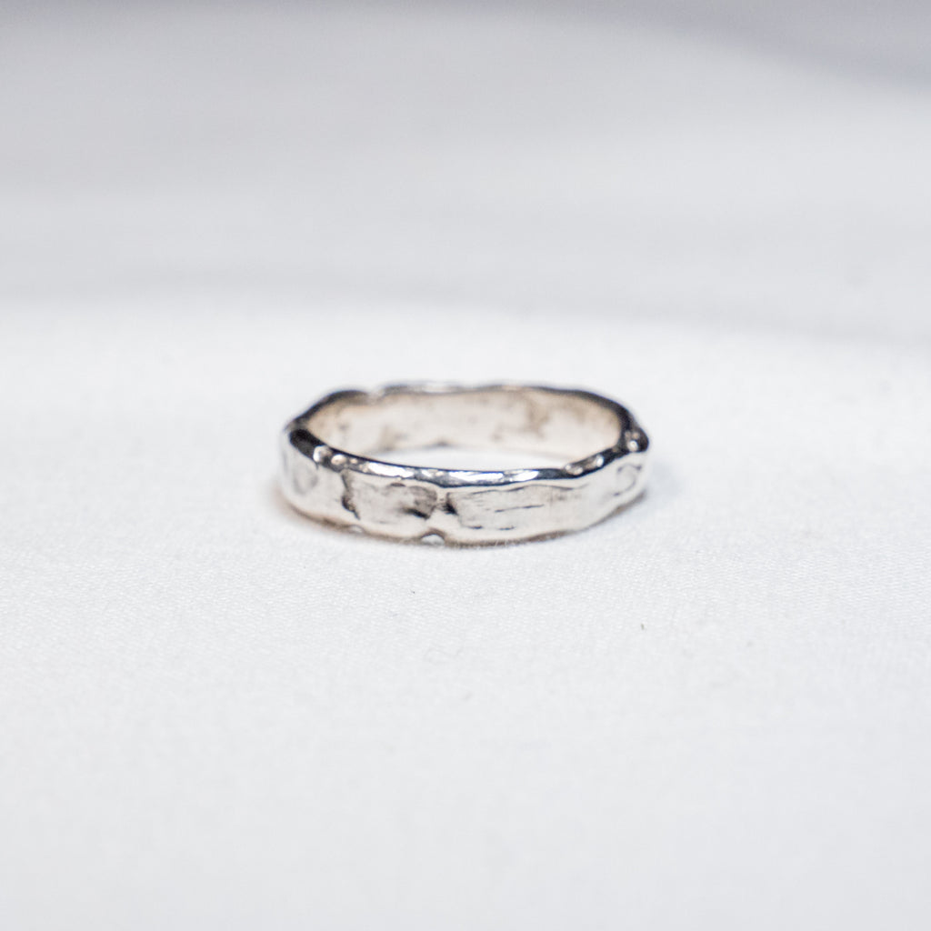 Organic textured band