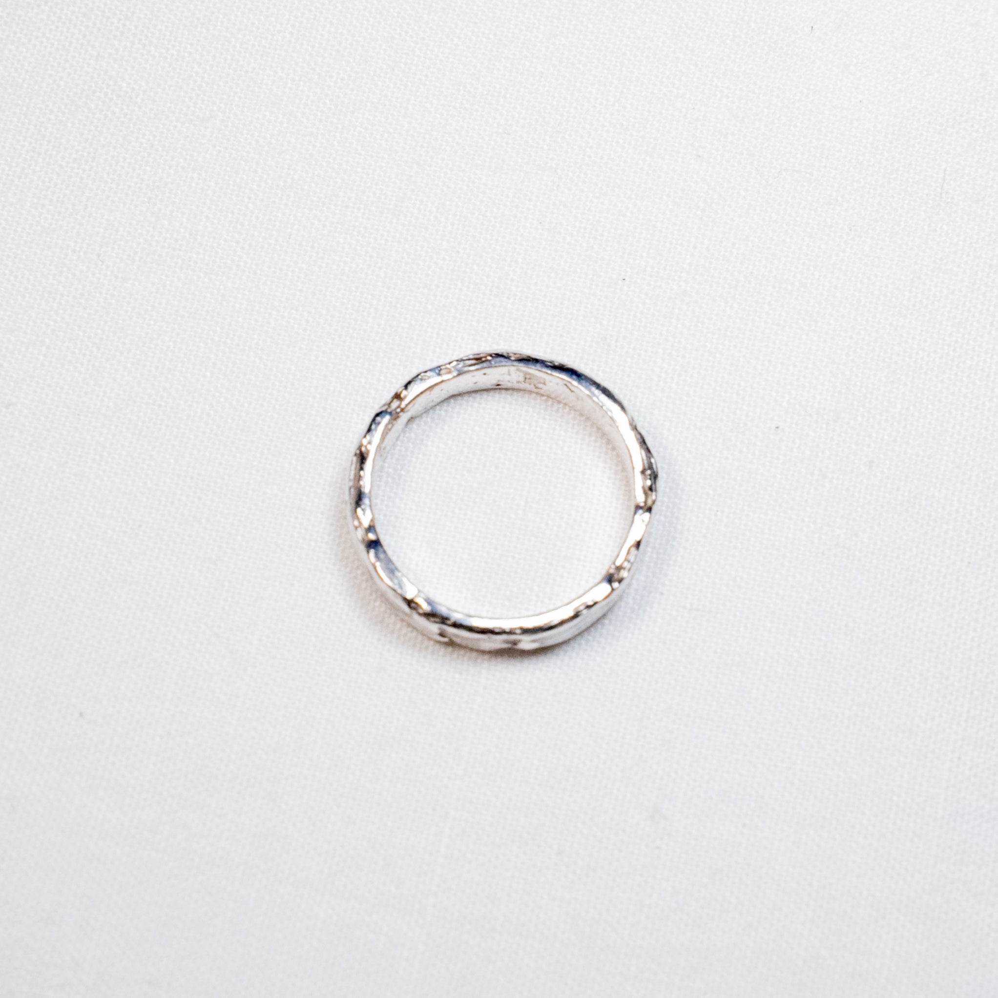 Organic textured band