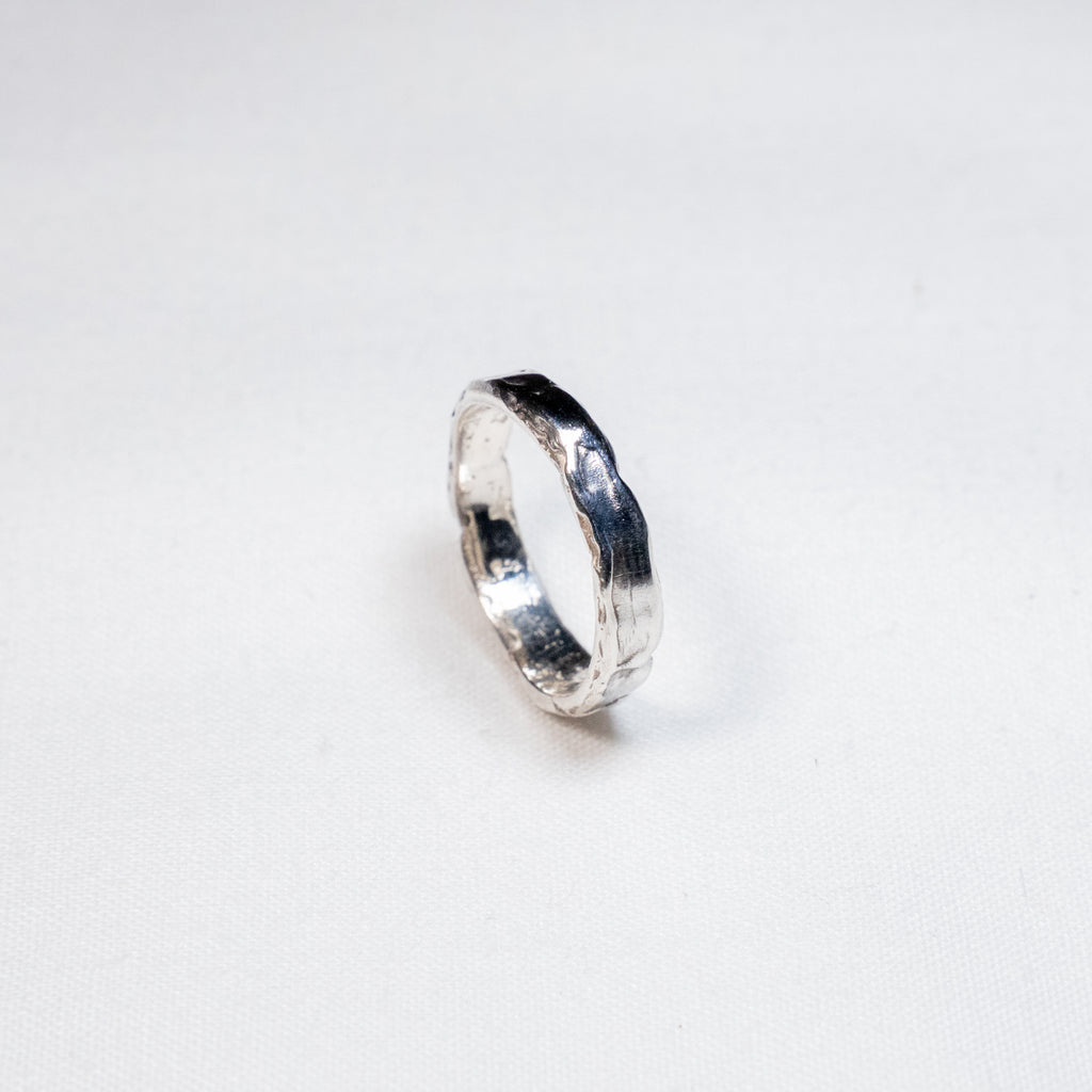 Organic textured band