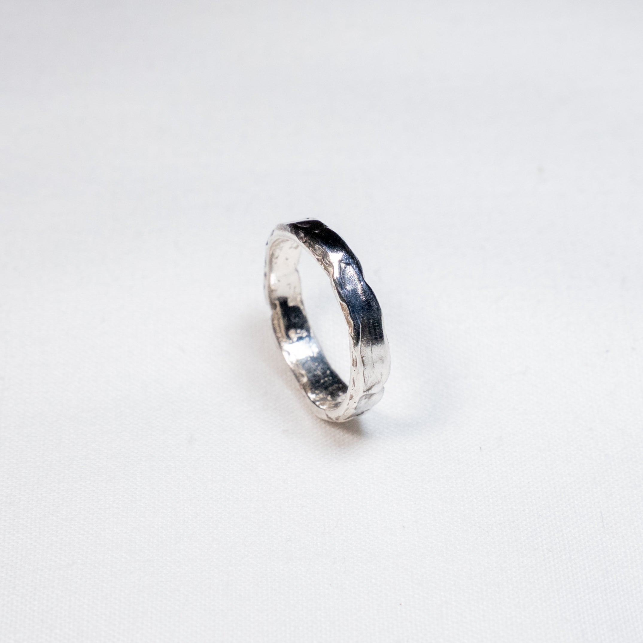 Organic textured band