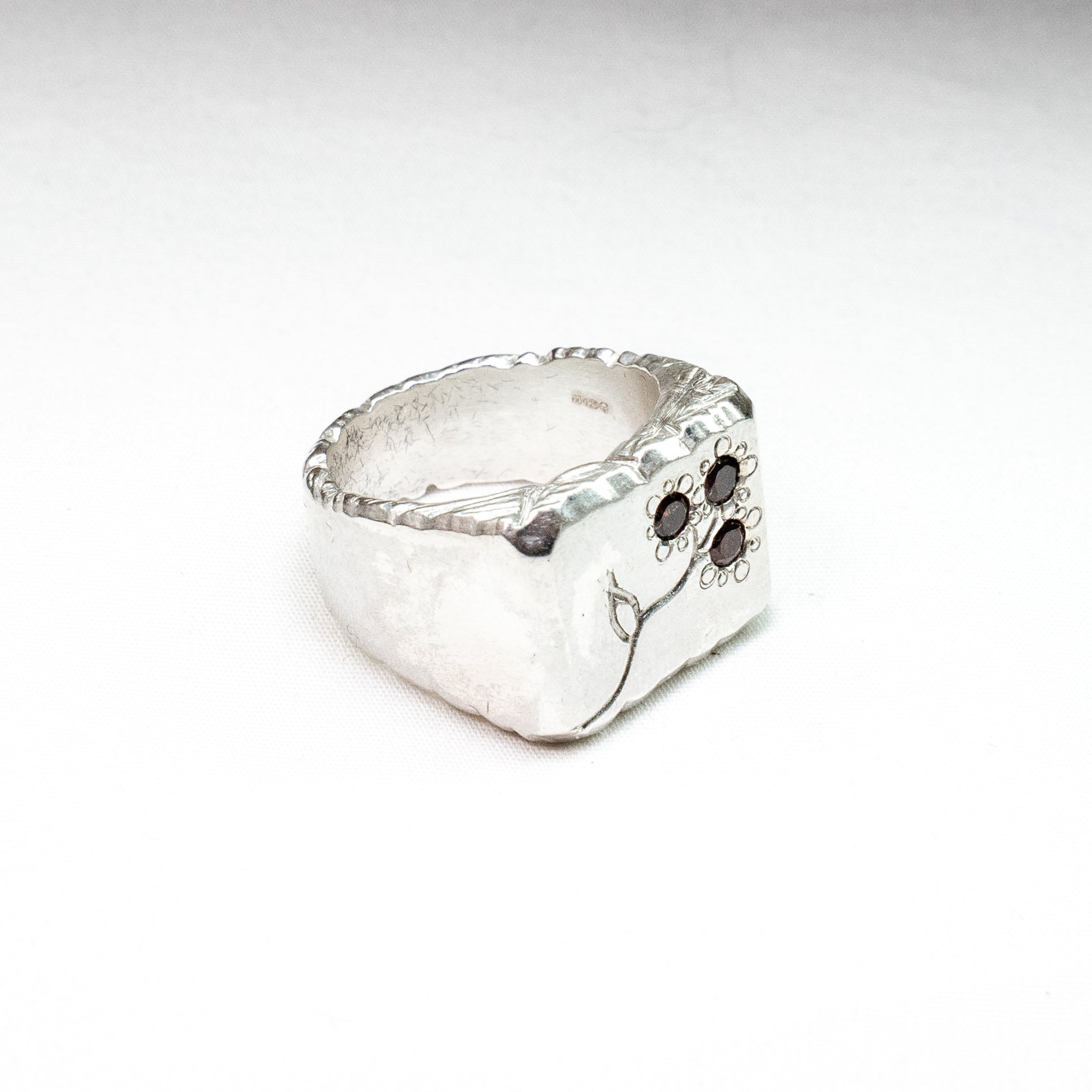 The Rose From The Rubble Ring